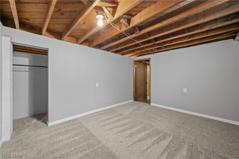 1068 Hilbish Avenue Akron OH 44312