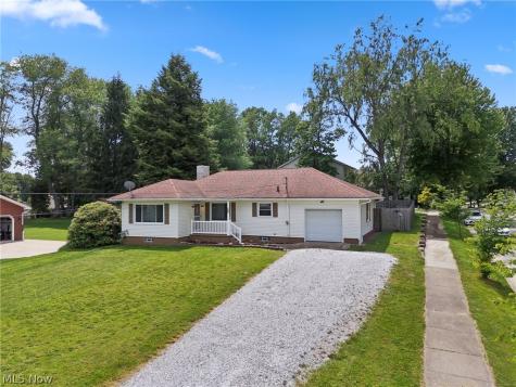 1068 Hilbish Avenue Akron OH 44312