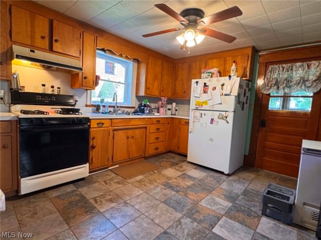 284 2nd Street SW Carrollton OH 44615