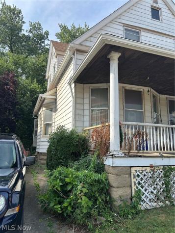 6617 Bridge Avenue Cleveland OH 44102