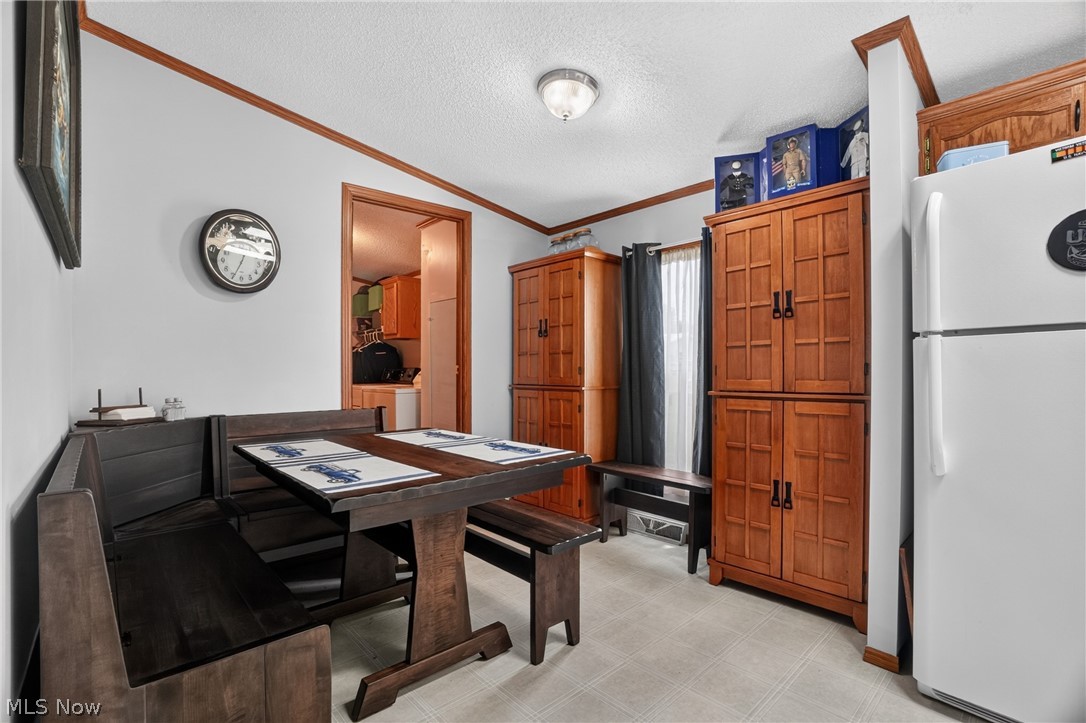 325 Britton Drive Geneva OH 44041