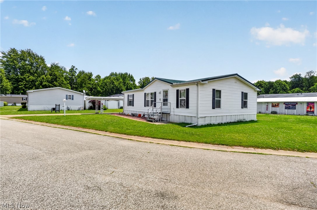 325 Britton Drive Geneva OH 44041