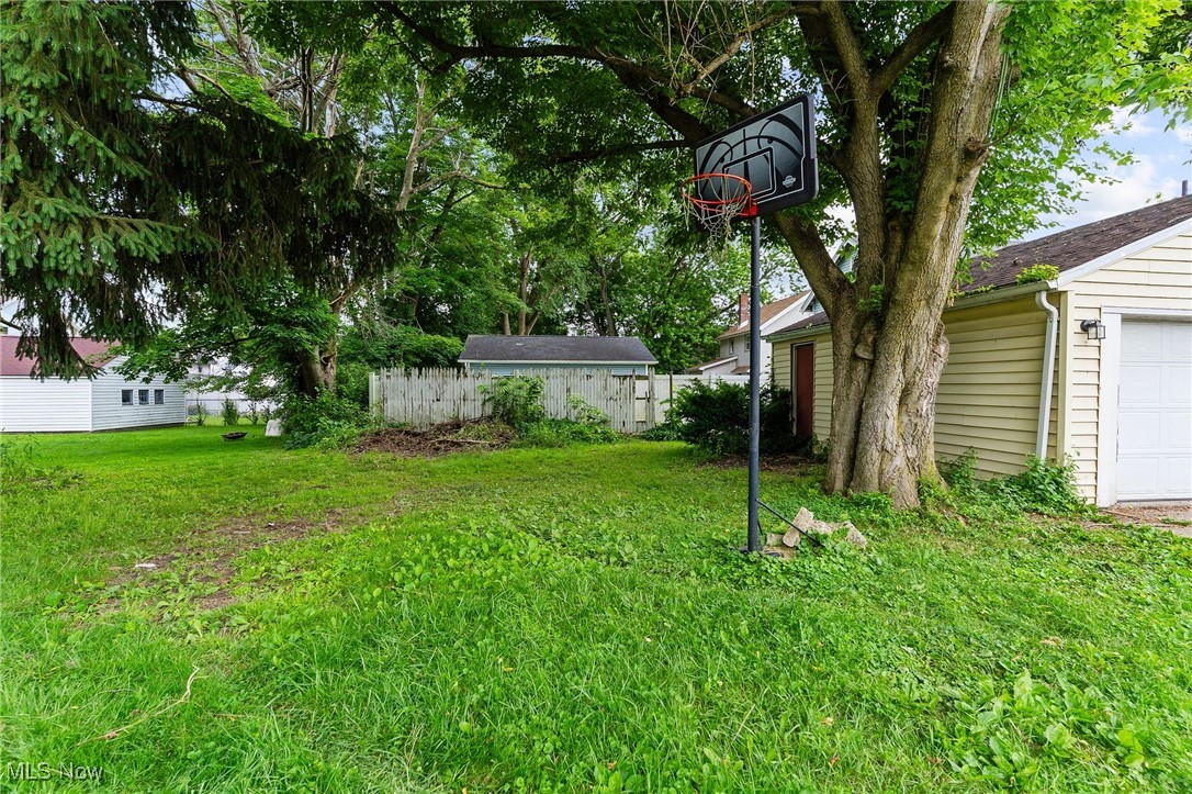 348 Arlington Boulevard Newton Falls OH 44444