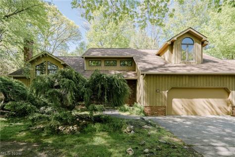 33475 Miles Road Moreland Hills OH 44022