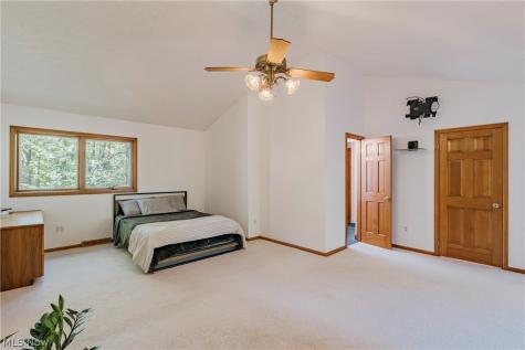 33475 Miles Road Moreland Hills OH 44022