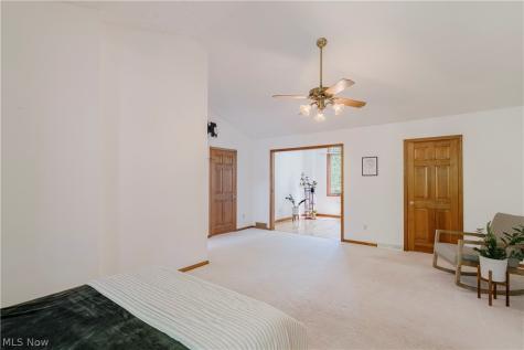 33475 Miles Road Moreland Hills OH 44022