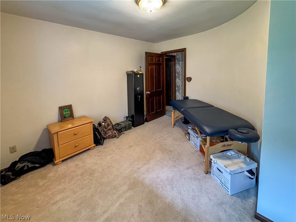 1318 Highland Avenue E Salem OH 44460