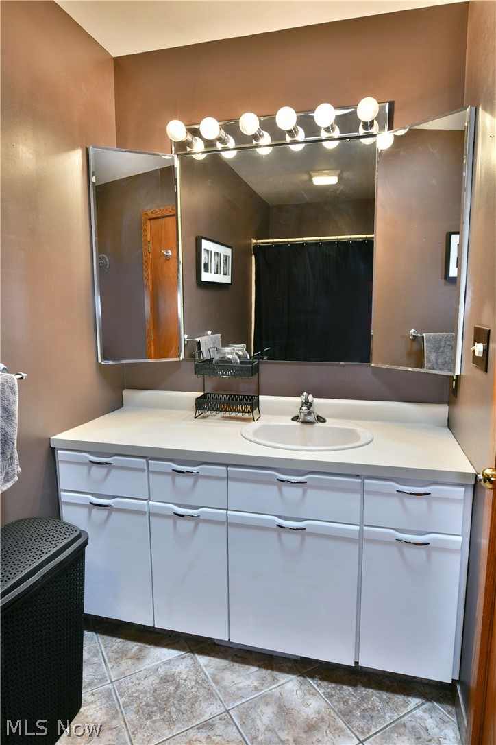 2031 Quail Run Cortland OH 44410