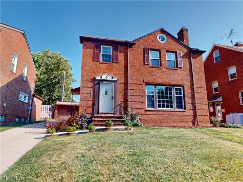 3841 Washington Boulevard University Heights OH 44118