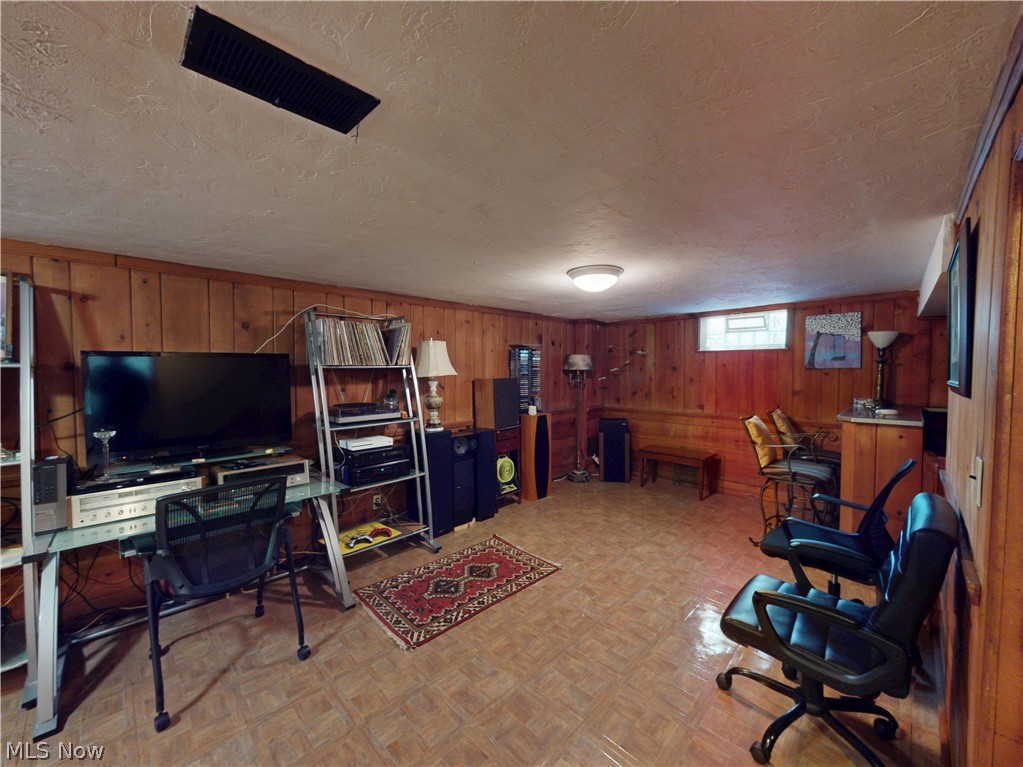 3841 Washington Boulevard University Heights OH 44118