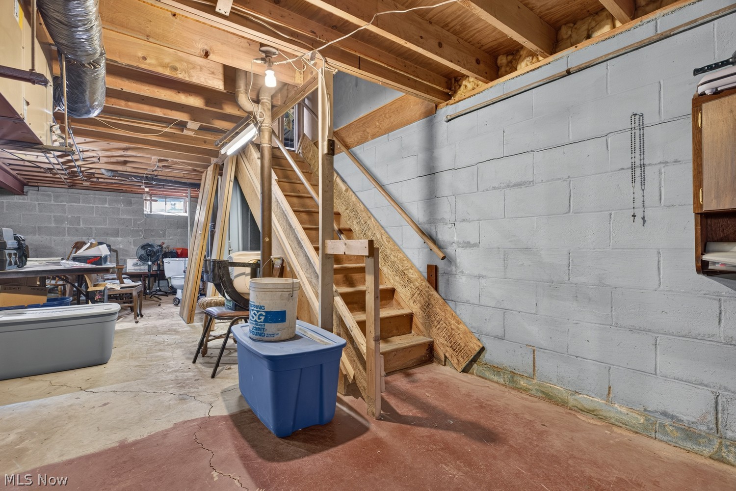 1817 N Nantucket Drive Lorain OH 44053