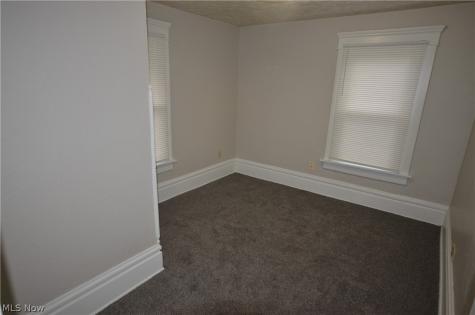 486 Howe Street Akron OH 44307