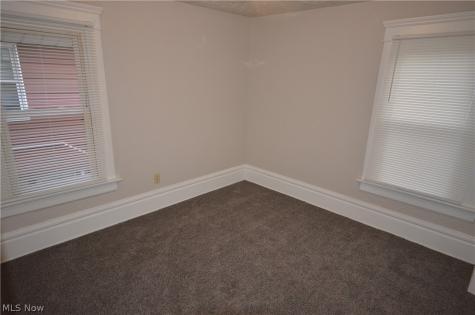 486 Howe Street Akron OH 44307