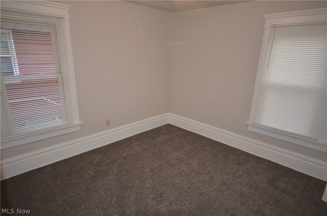 486 Howe Street Akron OH 44307