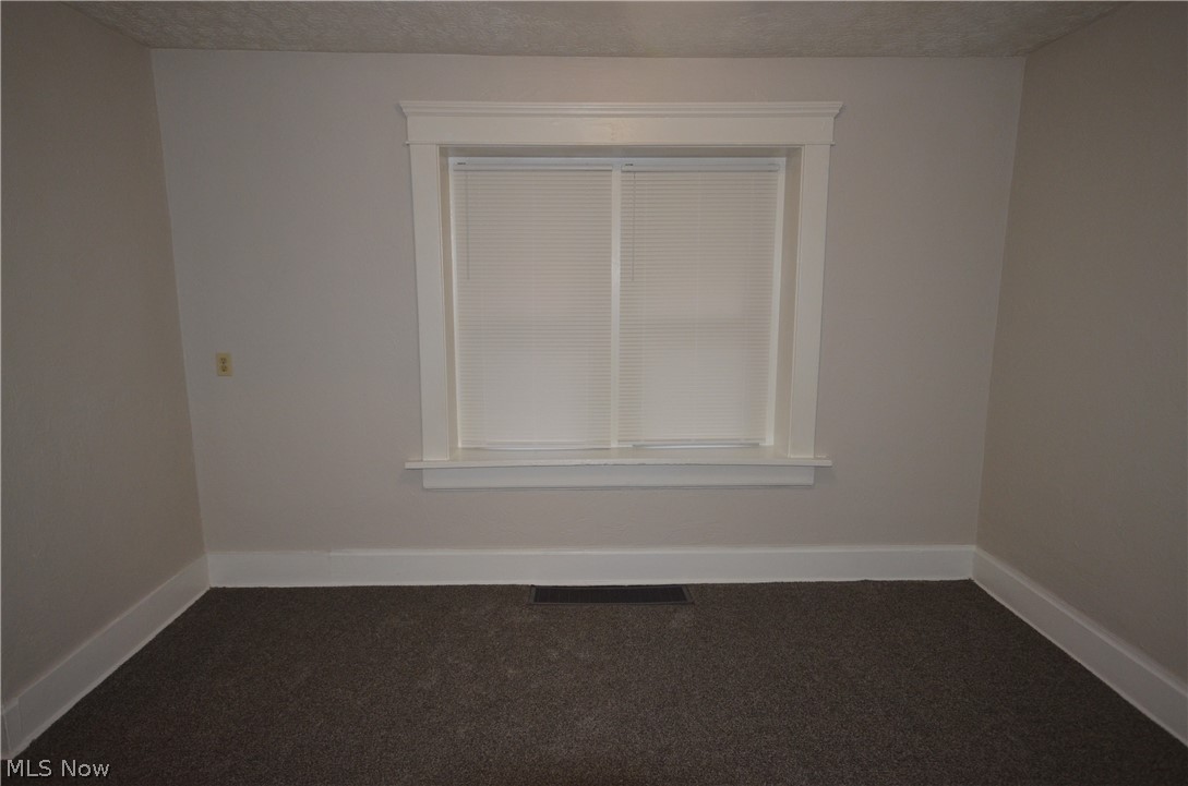 486 Howe Street Akron OH 44307