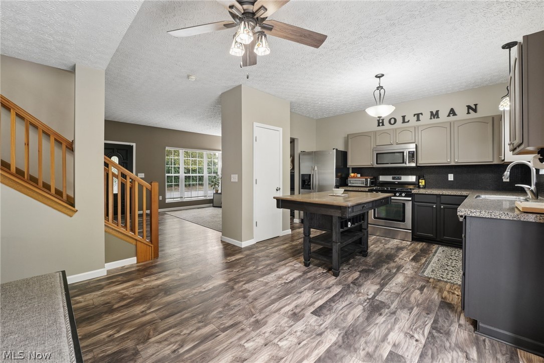 4183 Swallowfield Street Columbus OH 43207