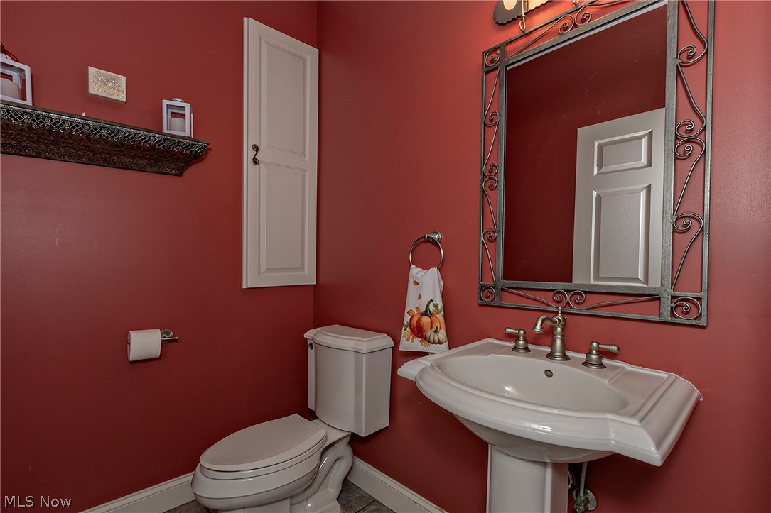 16685 Lucky Bell Lane Chagrin Falls OH 44023