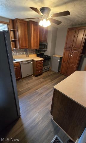 504 E Riddle Avenue Ravenna OH 44266