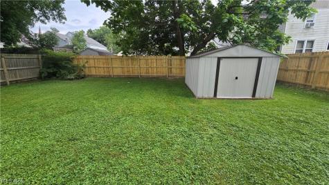 504 E Riddle Avenue Ravenna OH 44266