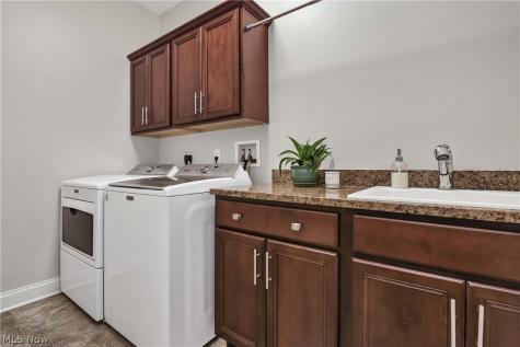9000 Crooked Creek Lane Broadview Heights OH 44147