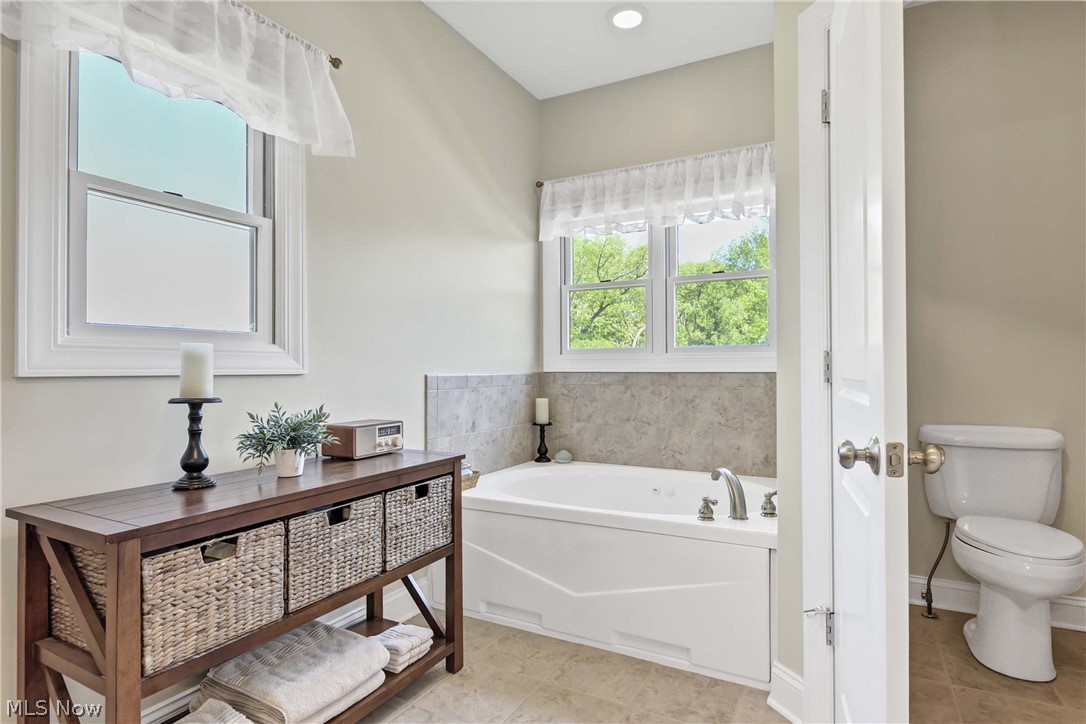 9000 Crooked Creek Lane Broadview Heights OH 44147
