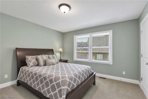 9000 Crooked Creek Lane Broadview Heights OH 44147