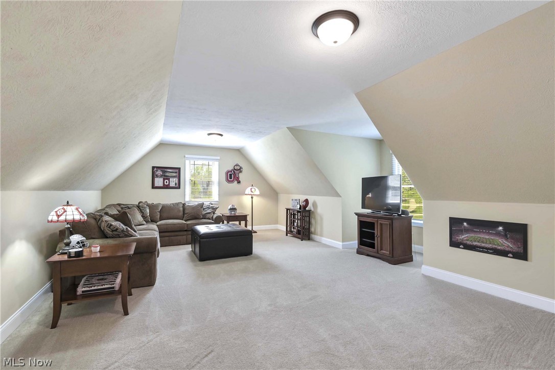 9000 Crooked Creek Lane Broadview Heights OH 44147