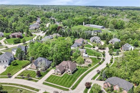 9000 Crooked Creek Lane Broadview Heights OH 44147