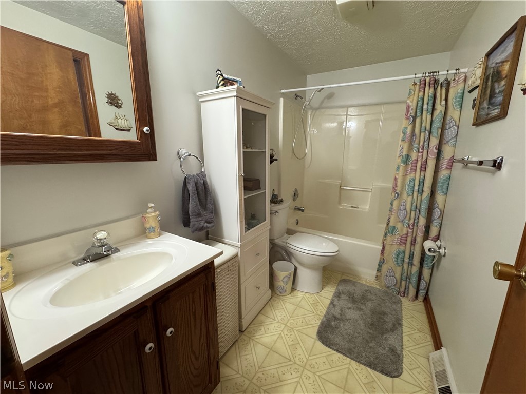 34046 Sylvia Drive Eastlake OH 44095