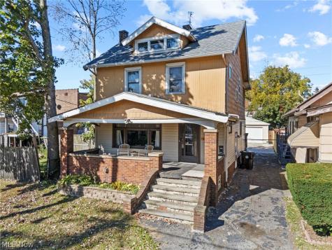 10326 Thrush Avenue Cleveland OH 44111