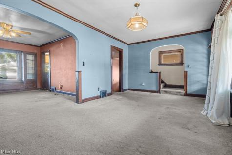 10326 Thrush Avenue Cleveland OH 44111