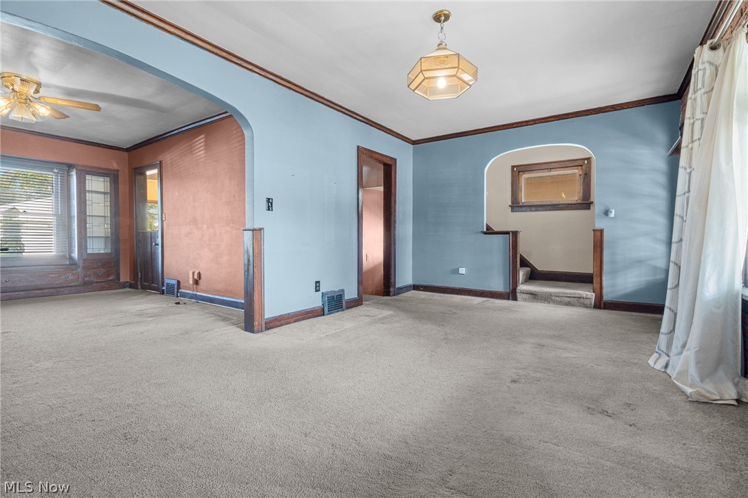 10326 Thrush Avenue Cleveland OH 44111