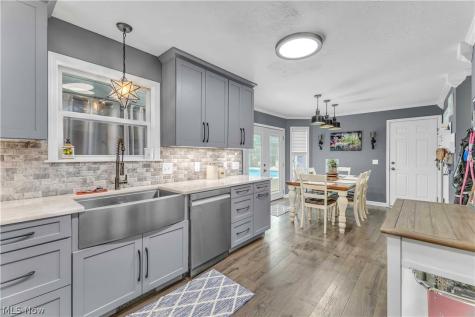 40087 Hope Court Elyria OH 44035