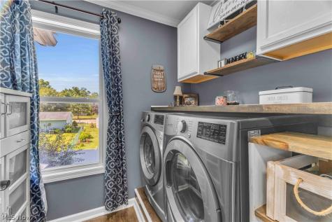 40087 Hope Court Elyria OH 44035
