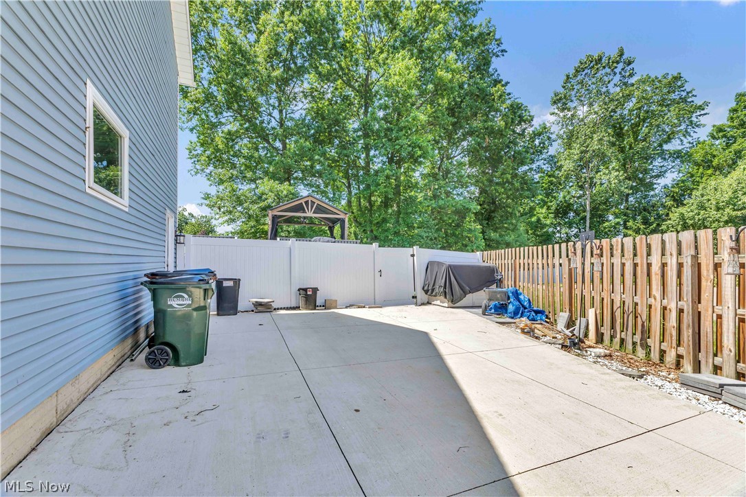 40087 Hope Court Elyria OH 44035