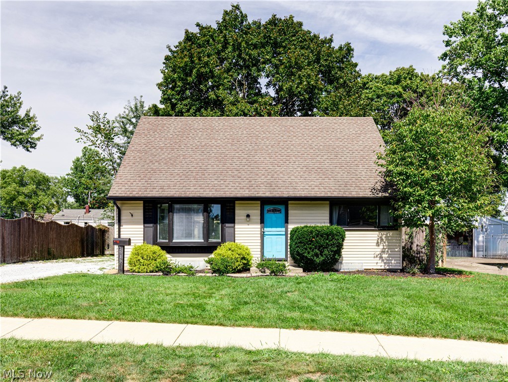 1515 Collinwood Circle Cuyahoga Falls OH 44221