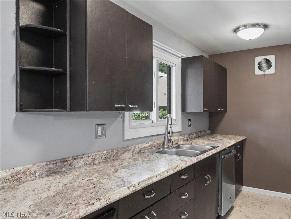 1515 Collinwood Circle Cuyahoga Falls OH 44221