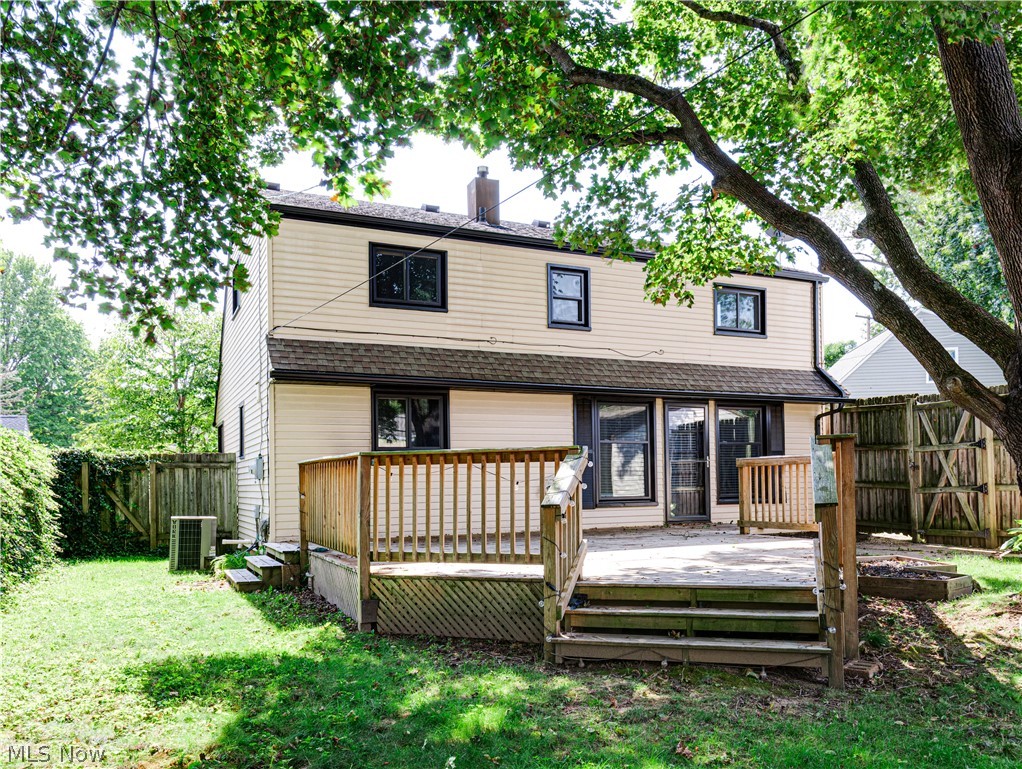 1515 Collinwood Circle Cuyahoga Falls OH 44221