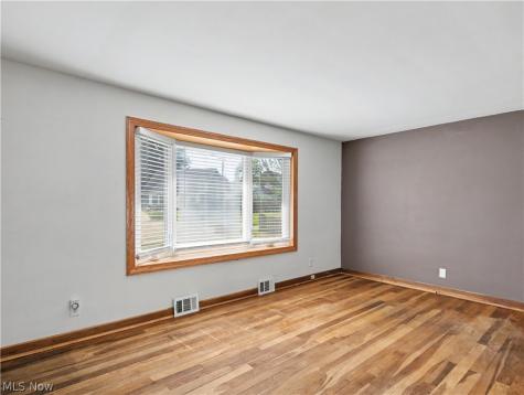 1515 Collinwood Circle Cuyahoga Falls OH 44221