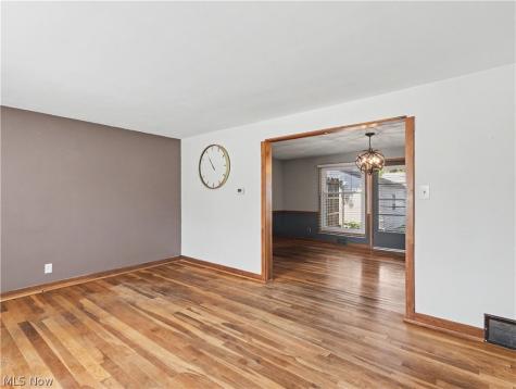 1515 Collinwood Circle Cuyahoga Falls OH 44221