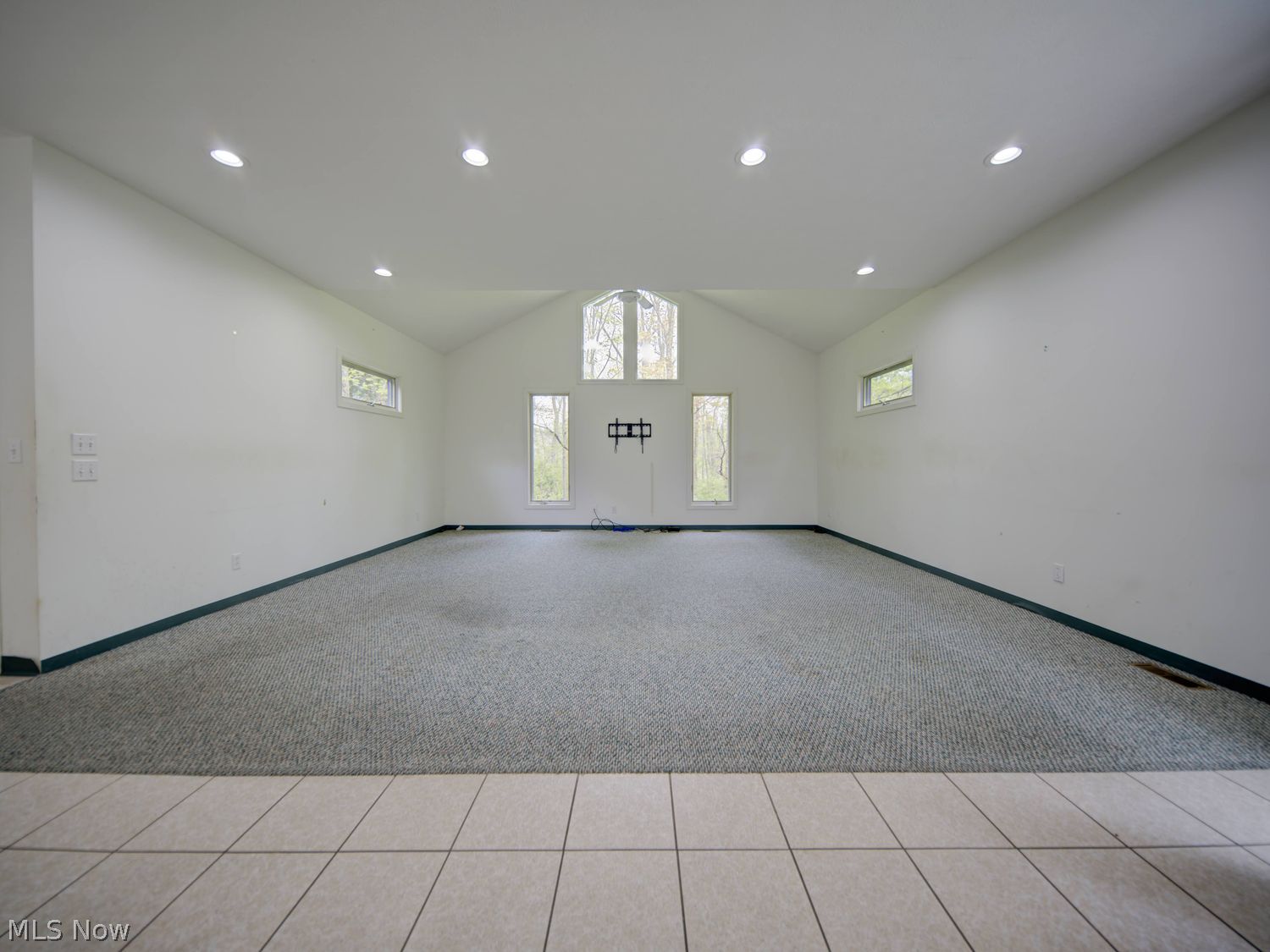 11991 Music Street Newbury OH 44065