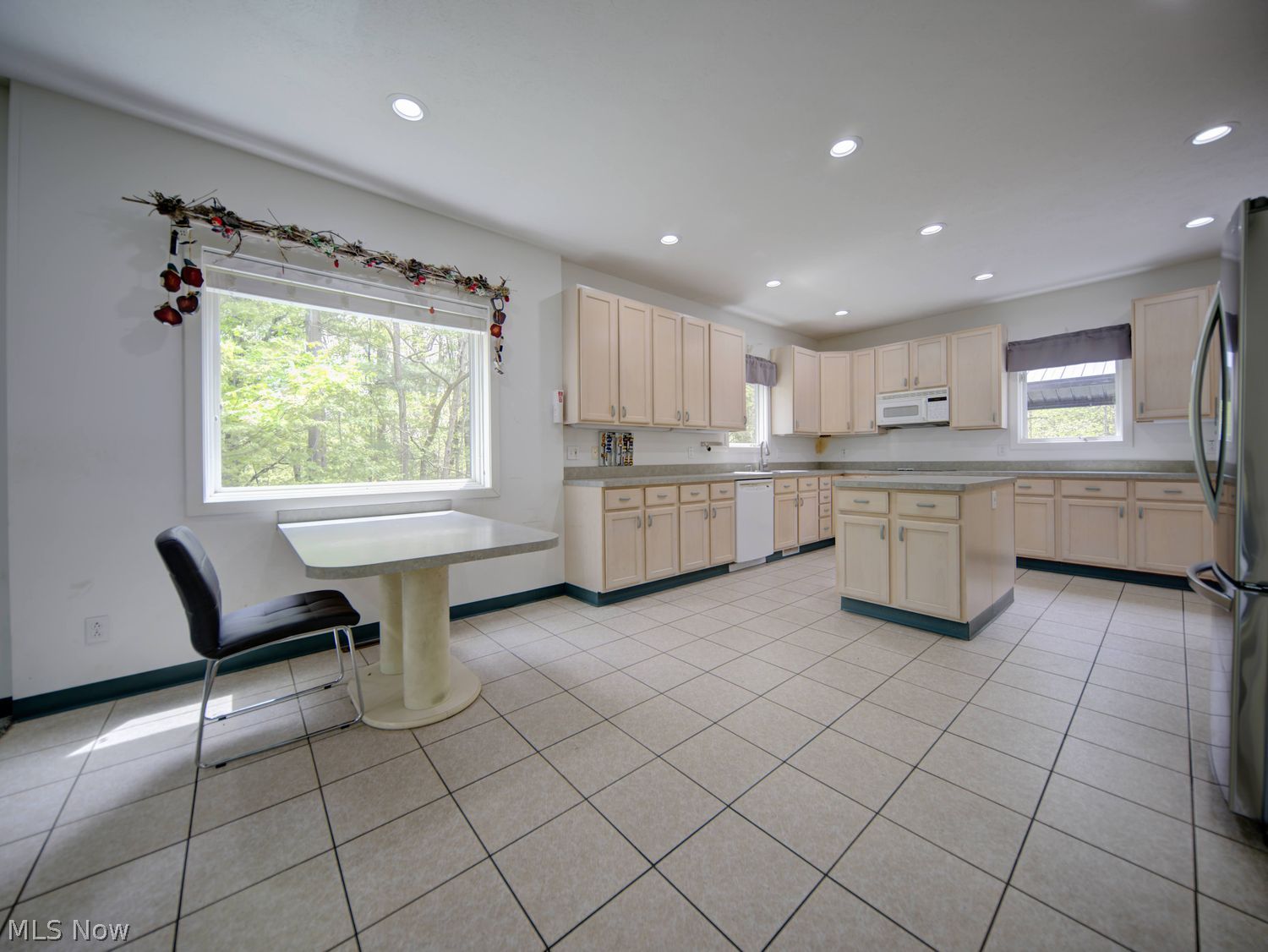 11991 Music Street Newbury OH 44065