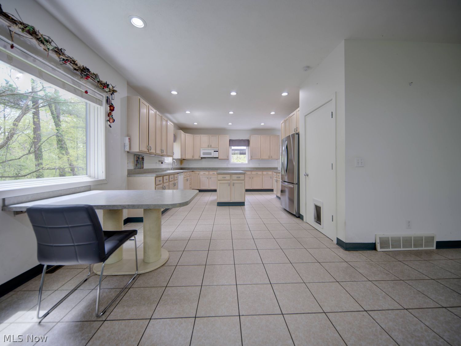 11991 Music Street Newbury OH 44065