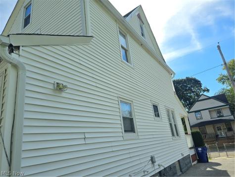 10927 Hampden Avenue Cleveland OH 44108