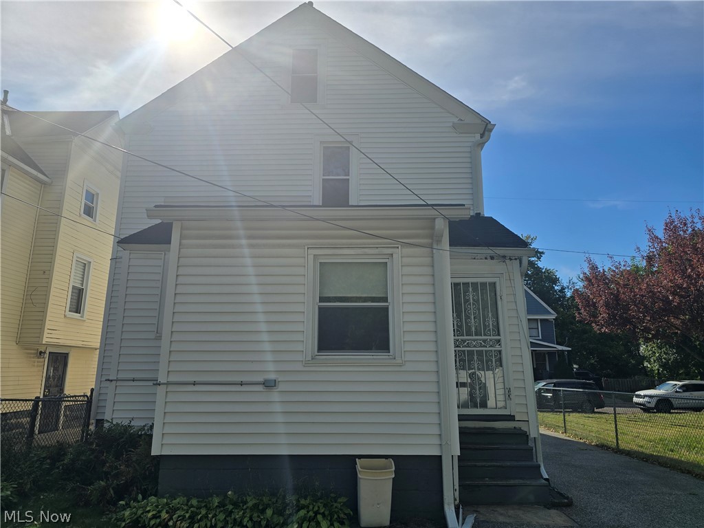 10927 Hampden Avenue Cleveland OH 44108