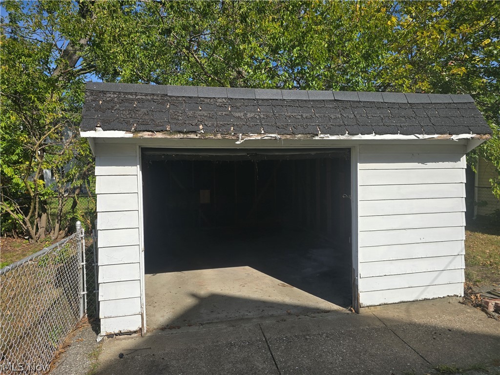 10927 Hampden Avenue Cleveland OH 44108