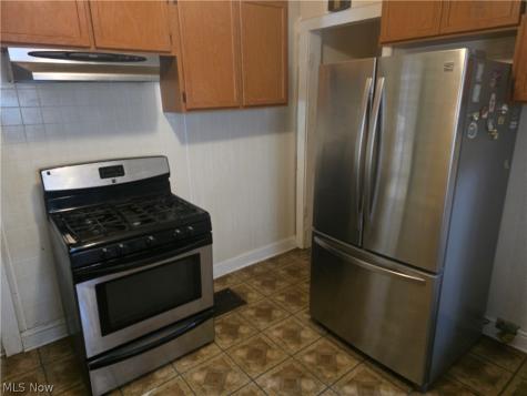 10927 Hampden Avenue Cleveland OH 44108