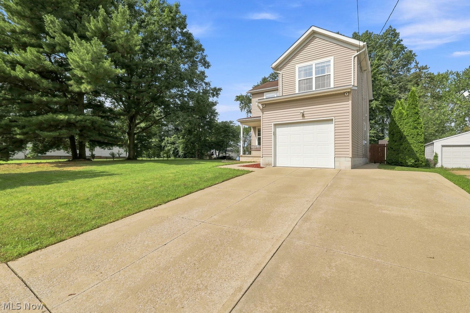 788 Manitou Avenue Akron OH 44305