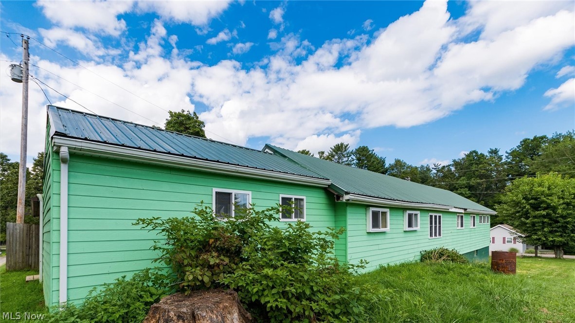 57737 Montour Road Senecaville OH 43780