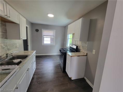 11816 Milligan Avenue Cleveland OH 44135